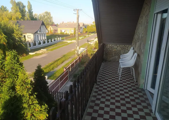 Etus Vendeghaz 2 Prázdninový dům Balatonfenyves